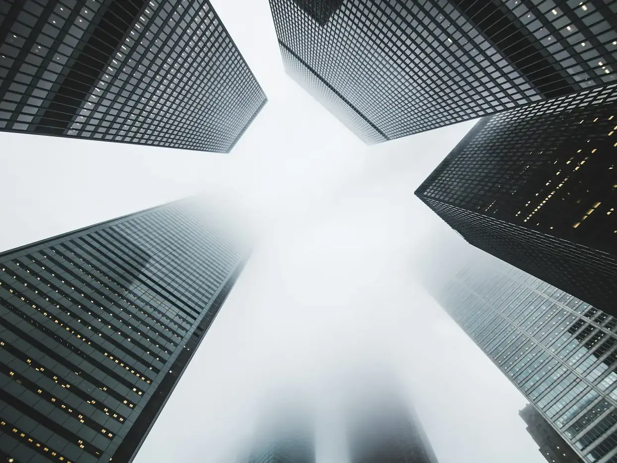 Tours de bureaux vues d'en bas